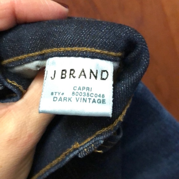 Capri Jean - Picture 3 of 4